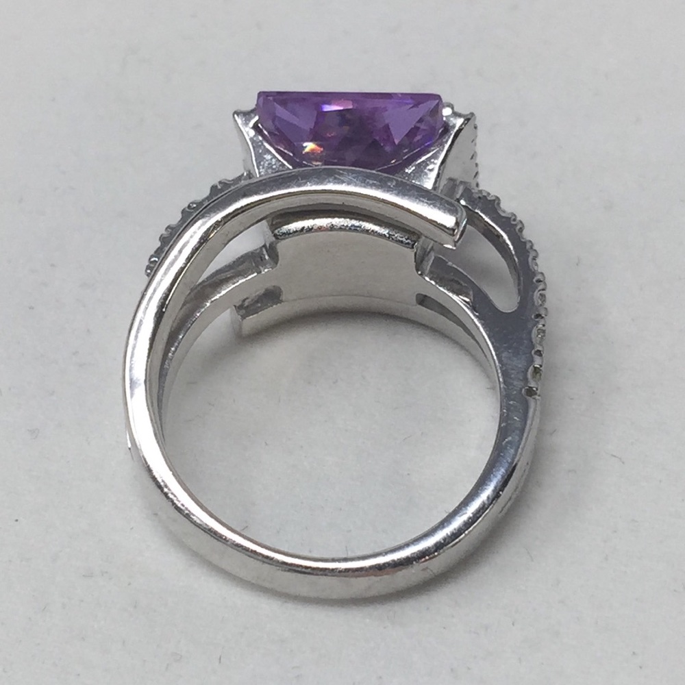 Large Amethyst Stone Ring Surrounded By Diamonds - image 3